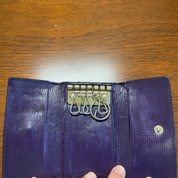 Discount!! Authentic Fendi Key Holder. - Picture 6 of 10